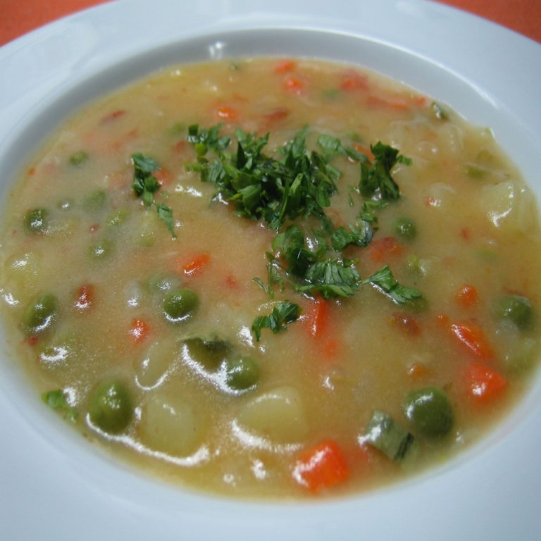 21 de junho: Entrada do inverno. Conheça os alimentos típicos da estação e uma receita de sopa para o friozinho!