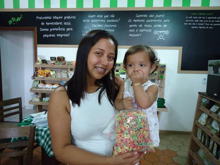 Alimentação infantil DEVE ser divertida e colorida!